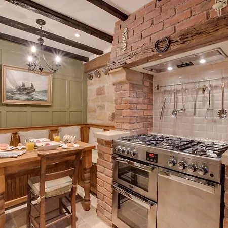 Villa Whitby Cottage