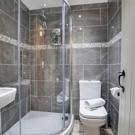 Whitby Cottage וילה *